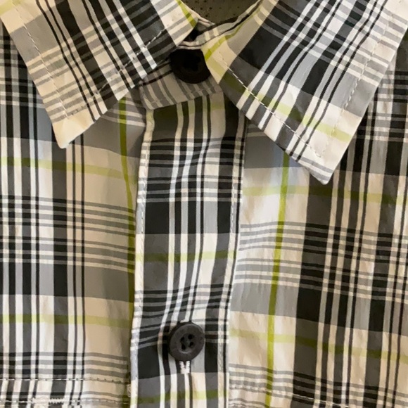 Men’s Seersucker Shirt - Picture 8 of 9